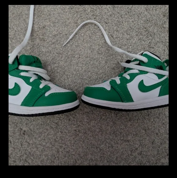 Toddler Nike Air Jordan Mid Green White Sneakers - Picture 8 of 15